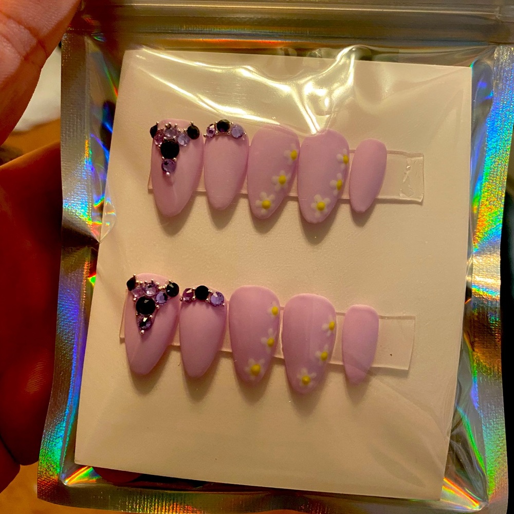 Custom Press-On Nails